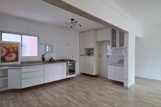 Cozinha de apartamento para alugar com 3 quartos, 105m² em Oswaldo Cruz, São Caetano do Sul