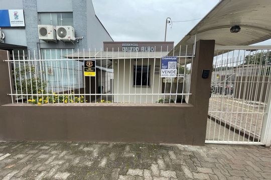  Placa instalada em 20/06/2026 com o código VZOE-23 de apartamento à venda com 2 quartos, 39m² em Hamburgo Velho, Novo Hamburgo