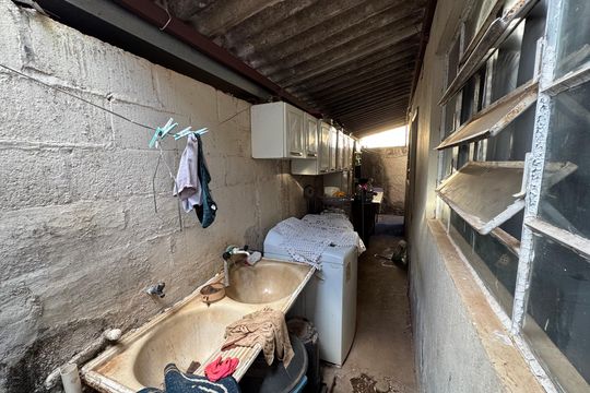 Área de Serviço anexo 1 de casa à venda com 4 quartos, 340m² em Qnd 35, Brasília