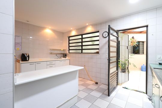 Cozinha e Área de Serviço de casa à venda com 3 quartos, 153m² em Vila Anglo Brasileira, São Paulo