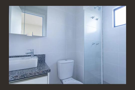 Apartamento à venda com 2 quartos, 56m² em Campo Comprido, Curitiba