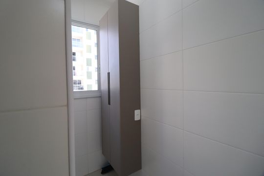 Cozinha e Área de Serviço de apartamento para alugar com 2 quartos, 54m² em Jaraguá, Uberlândia