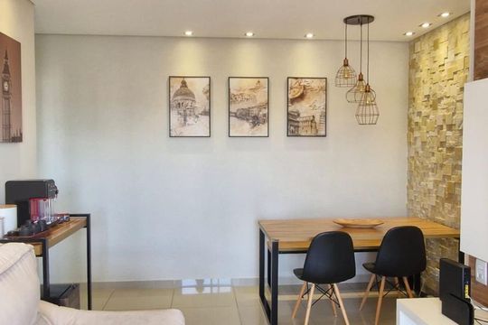 Sala de apartamento à venda com 3 quartos, 84m² em Vila Olivo, Valinhos