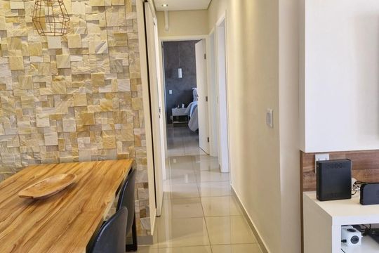Sala de apartamento à venda com 3 quartos, 84m² em Vila Olivo, Valinhos