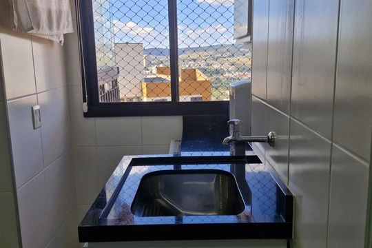 Área de serviço de apartamento à venda com 3 quartos, 84m² em Vila Olivo, Valinhos