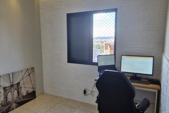 Quarto de apartamento à venda com 3 quartos, 84m² em Vila Olivo, Valinhos