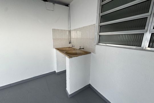 Área de Serviço de casa para alugar com 2 quartos, 140m² em Bussocaba, Osasco