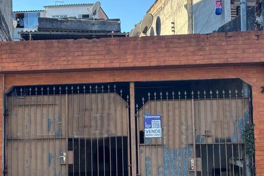 Fachada de casa à venda com 3 quartos, 150m² em Cooperativa, São Bernardo do Campo
