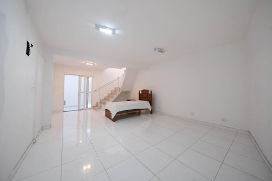 Sala de casa para alugar com 1 quarto, 70m² em Jardim Triana, São Paulo