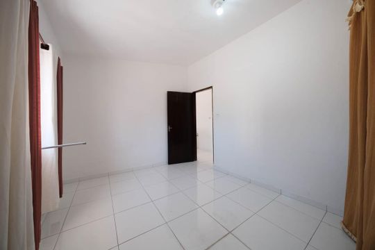 Quarto de casa para alugar com 1 quarto, 70m² em Jardim Triana, São Paulo