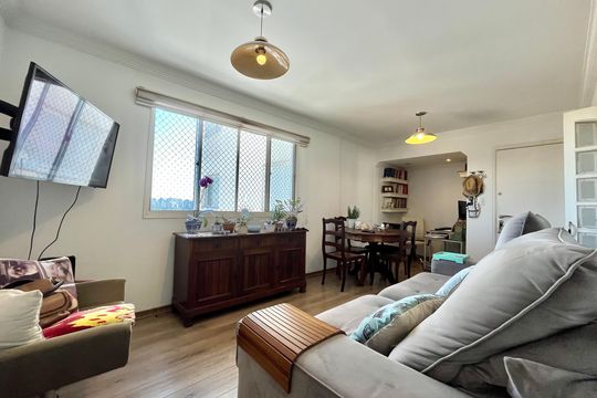 Sala de apartamento à venda com 2 quartos, 69m² em Vila Alexandria, São Paulo