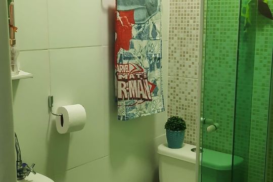 Banheiro de casa de condomínio à venda com 3 quartos, 210m² em Jacarepaguá, Rio de Janeiro