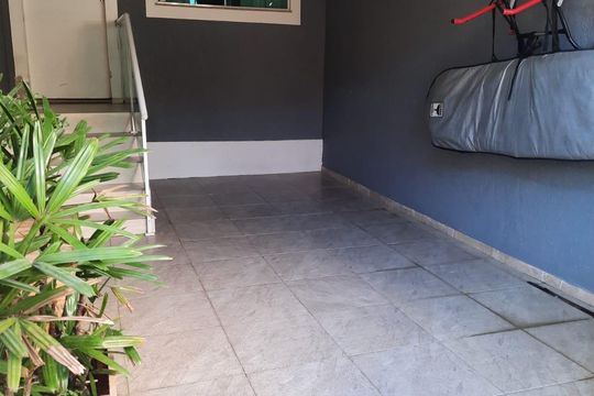Garagem de casa de condomínio à venda com 3 quartos, 210m² em Jacarepaguá, Rio de Janeiro