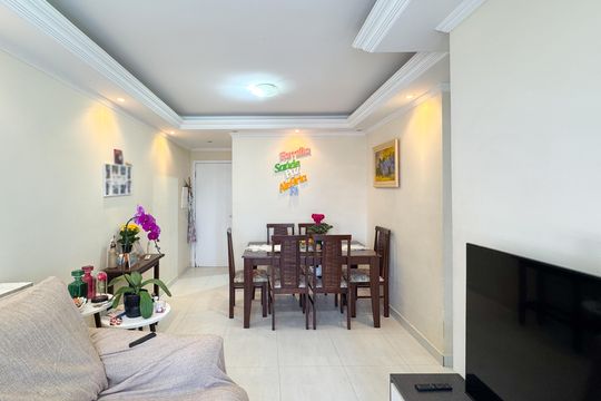 Sala de apartamento à venda com 2 quartos, 54m² em Conjunto Residencial Pombeva, São Bernardo do Campo