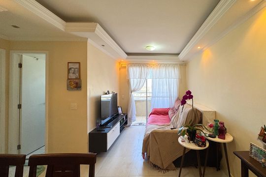 Sala de apartamento à venda com 2 quartos, 54m² em Conjunto Residencial Pombeva, São Bernardo do Campo