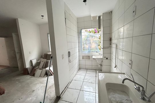 Cozinha de apartamento à venda com 1 quarto, 42m² em Bonsucesso, Rio de Janeiro
