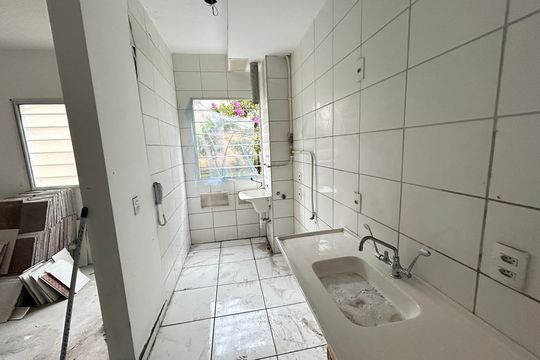 Cozinha de apartamento à venda com 1 quarto, 42m² em Bonsucesso, Rio de Janeiro