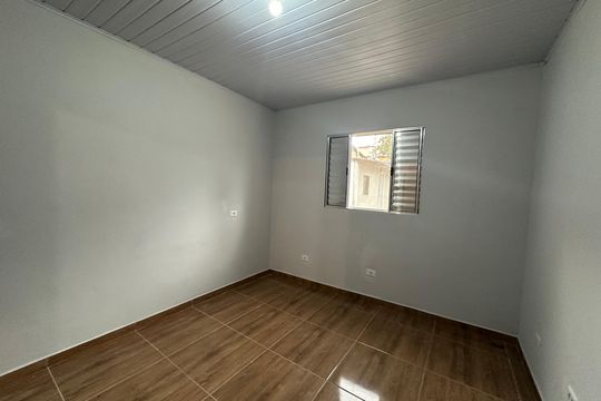 Quarto 1 de casa para alugar com 2 quartos, 70m² em Jardim Iracema, Barueri