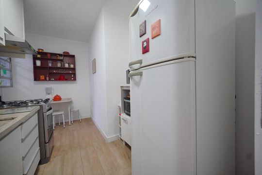 Cozinha de apartamento para alugar com 3 quartos, 82m² em Centro, Florianópolis