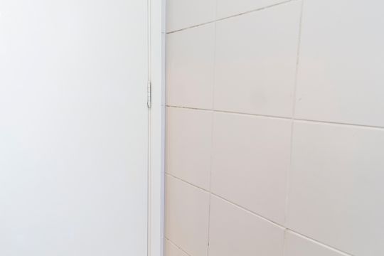 Banheiro da Suíte de apartamento à venda com 2 quartos, 69m² em Vila Iracema, Barueri