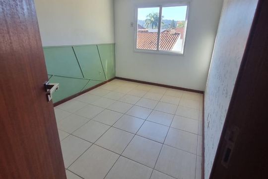 Quarto de casa à venda com 3 quartos, 143m² em Itaipu, Niterói