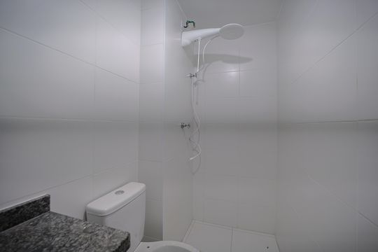 Banheiro de apartamento para alugar com 2 quartos, 36m² em Vila Ré, São Paulo