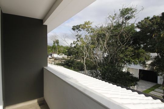 Varanda da Suíte de casa de condomínio para alugar com 4 quartos, 200m² em Bosque do Peró, Cabo Frio