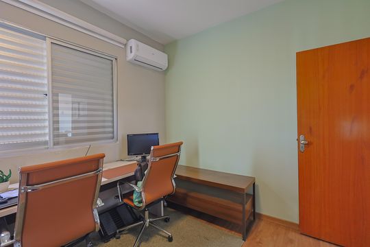 Apartamento à venda com 3 quartos, 177m² em Santa Efigênia, Belo Horizonte