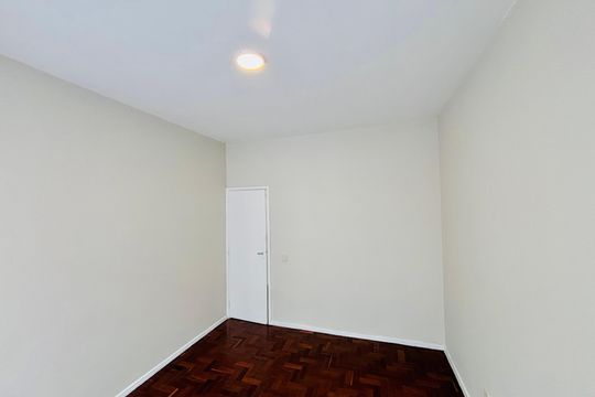 Apartamento à venda com 2 quartos, 68m² em Copacabana, Rio de Janeiro