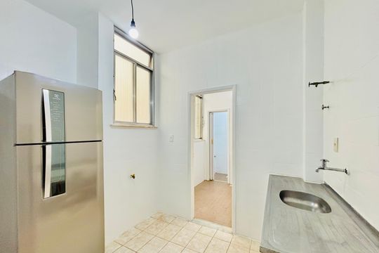 Apartamento à venda com 2 quartos, 68m² em Copacabana, Rio de Janeiro