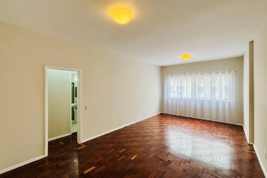 Apartamento à venda com 2 quartos, 68m² em Copacabana, Rio de Janeiro