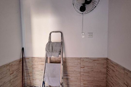 Quarto de Serviço de casa de condomínio à venda com 5 quartos, 350m² em Itaipu, Niterói