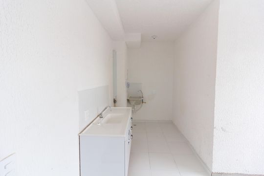Cozinha e Área de Serviço de apartamento para alugar com 2 quartos, 35m² em Parque Novo Mundo, São Paulo