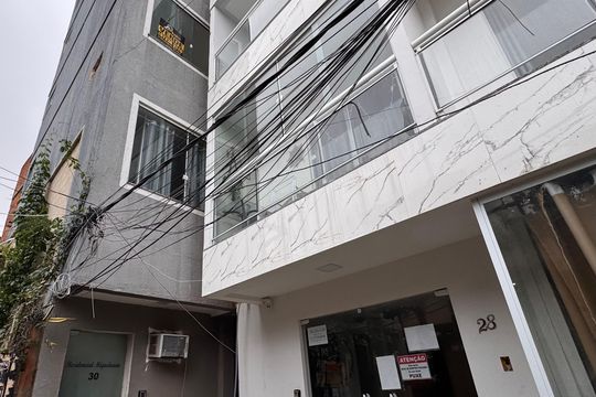 Fachada de kitnet/studio para alugar com 1 quarto, 23m² em Recreio dos Bandeirantes, Rio de Janeiro