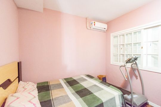 Casa à venda com 2 quartos, 300m² em Harmonia, Canoas