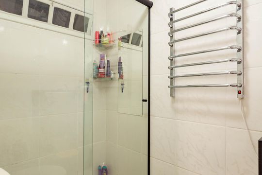 Casa à venda com 2 quartos, 300m² em Harmonia, Canoas