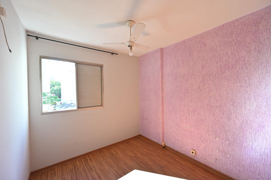 Quarto 1 de apartamento para alugar com 2 quartos, 65m² em Parque Imperial, São Paulo