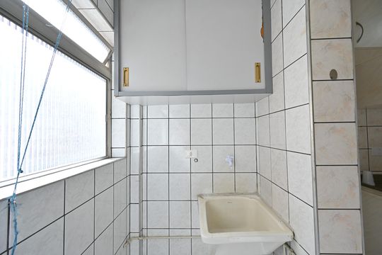 Lavanderia de apartamento para alugar com 2 quartos, 65m² em Parque Imperial, São Paulo