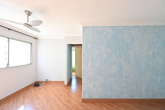 Sala de apartamento para alugar com 2 quartos, 65m² em Parque Imperial, São Paulo