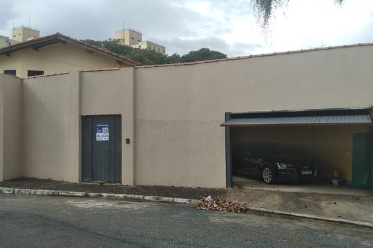 Fachada de casa para alugar com 3 quartos, 330m² em Lauzane Paulista, São Paulo