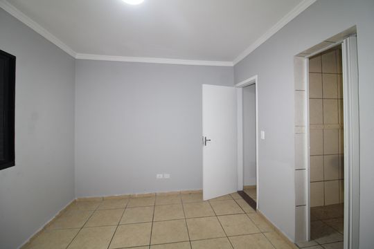 Quarto 1 de casa para alugar com 3 quartos, 330m² em Lauzane Paulista, São Paulo
