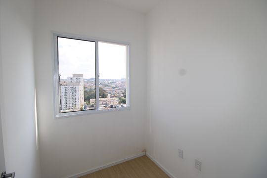 Quarto 1 de apartamento para alugar com 2 quartos, 28m² em Vila Santana, São Paulo