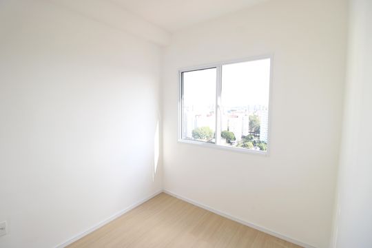 Quarto 2 de apartamento para alugar com 2 quartos, 28m² em Vila Santana, São Paulo