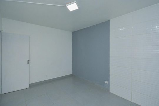 Sala/Cozinha de casa para alugar com 1 quarto, 44m² em Cidade Dutra, São Paulo
