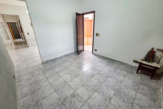 Sala de casa para alugar com 3 quartos, 121m² em Princesa, Praia Grande