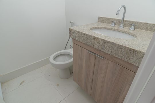Banheiro de kitnet/studio à venda com 1 quarto, 22m² em Consolação, São Paulo