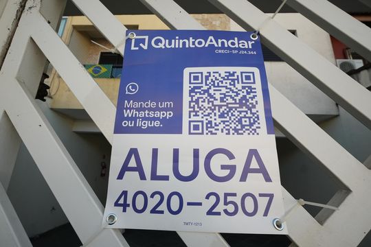 Placa de apartamento à venda com 2 quartos, 56m² em Parque Marajoara, Santo André