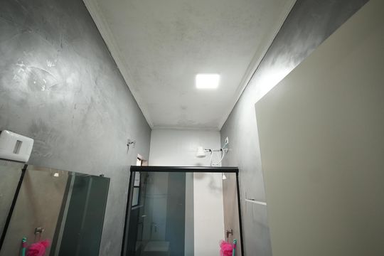 Banheiro Social de apartamento à venda com 2 quartos, 56m² em Parque Marajoara, Santo André