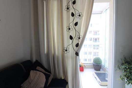 sala de apartamento para alugar com 1 quarto, 32m² em Jardim Santa Teresinha, São Paulo