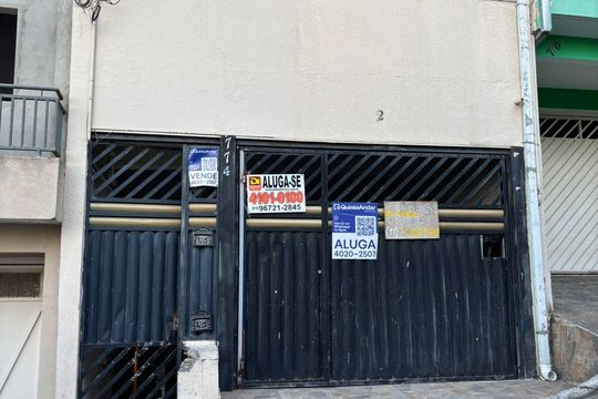 Fachada de casa para alugar com 3 quartos, 570m² em Vila Engenho Novo, Barueri